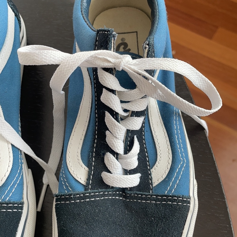 Vans! - Picture 2 of 4